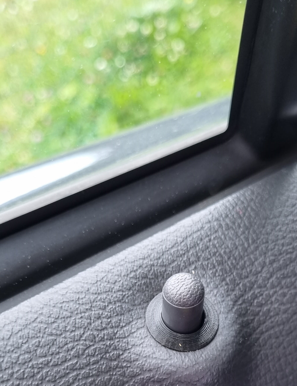 Volvo S60 V70 (P2) Door Lock Knob Bezel – Volvo