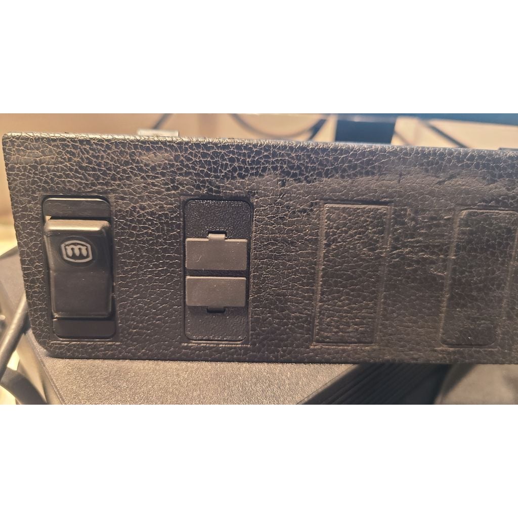 Dashboard Switch Blank Cover – 1976-1986 Mercedes W123 W123