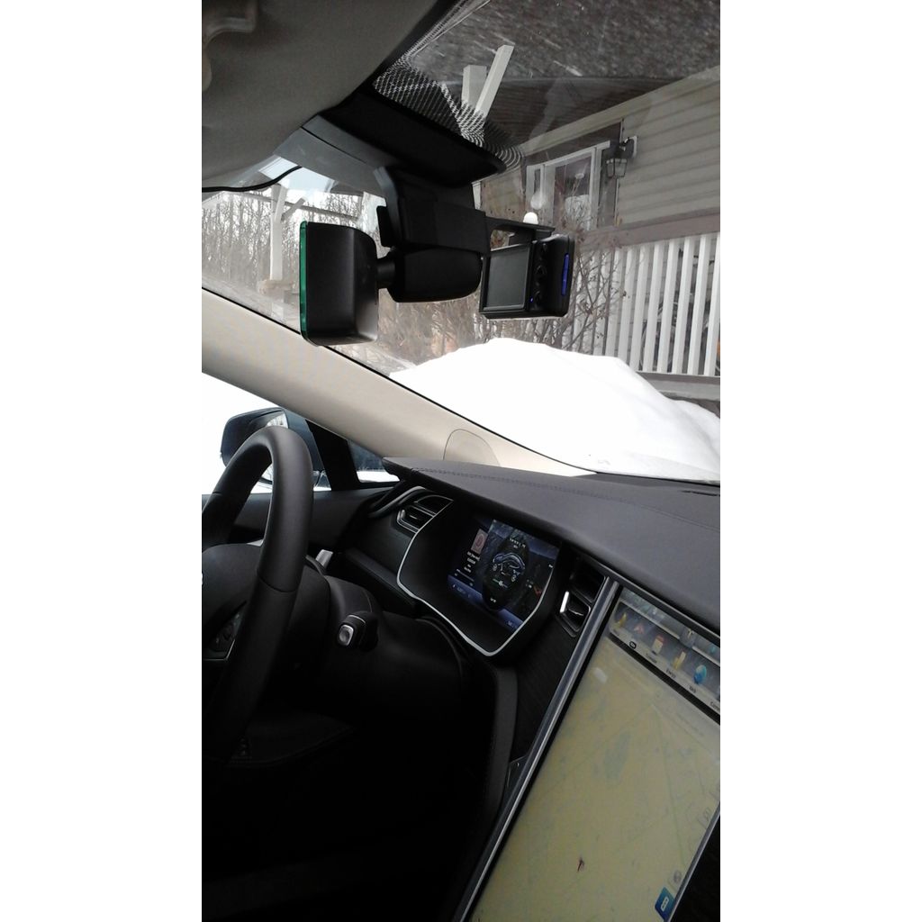 Cup Holder Adapter – 2012-2021 Tesla Model S
