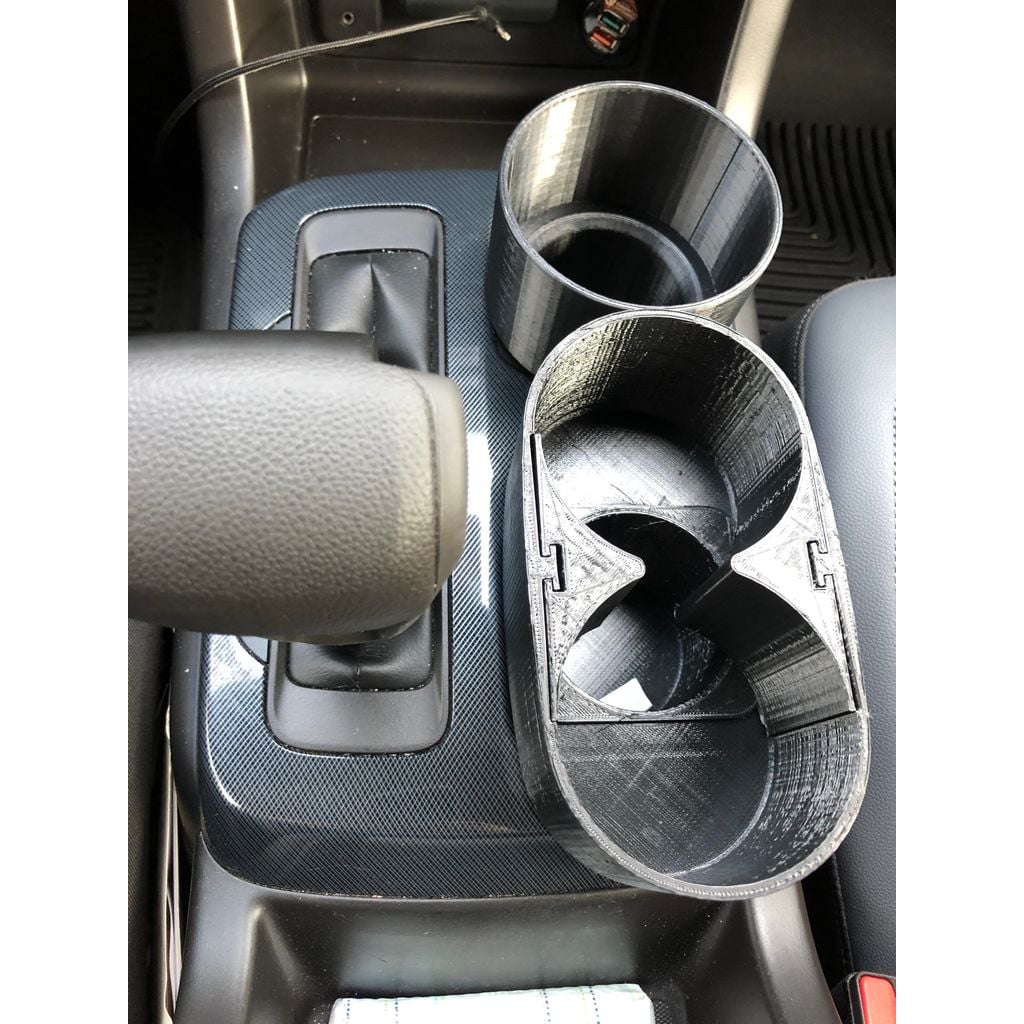 Dual Cup Holder – 2015 Chevrolet Colorado