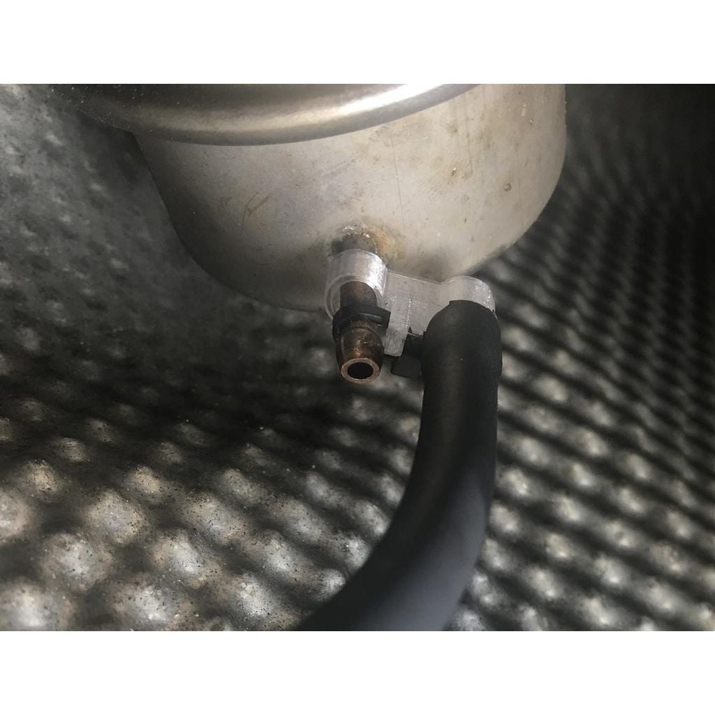 Exhaust Valve Vacuum Hose Plug (golf Tee Fix) – 2007-2010 Bmw 3 Series E9X (335i)