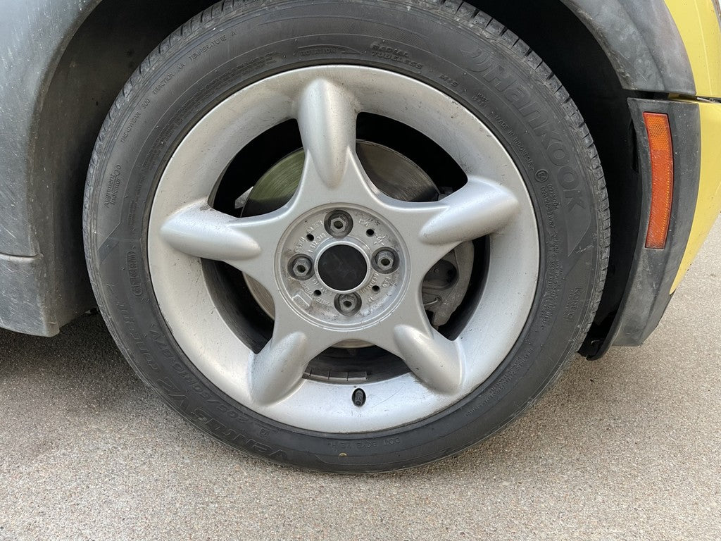 Five Spoke Wheel Center Cap – 2001-2006 Mini Cooper R50