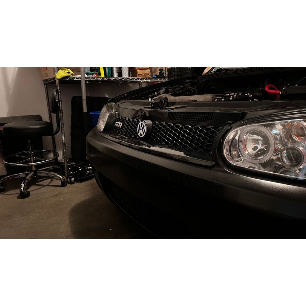 Front Emblem Mount – 1999-2005 Volkswagen Golf MK4 (GTI)