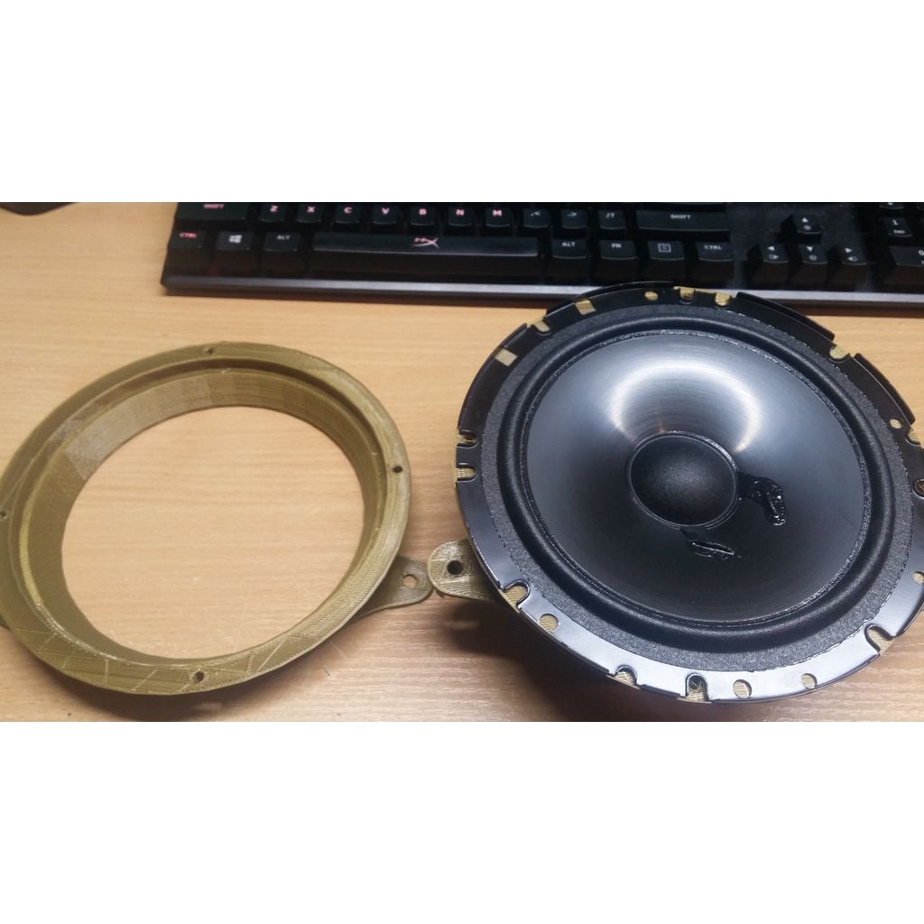 Front Speaker Adapter – 1993-2000 Mercedes C-class W202