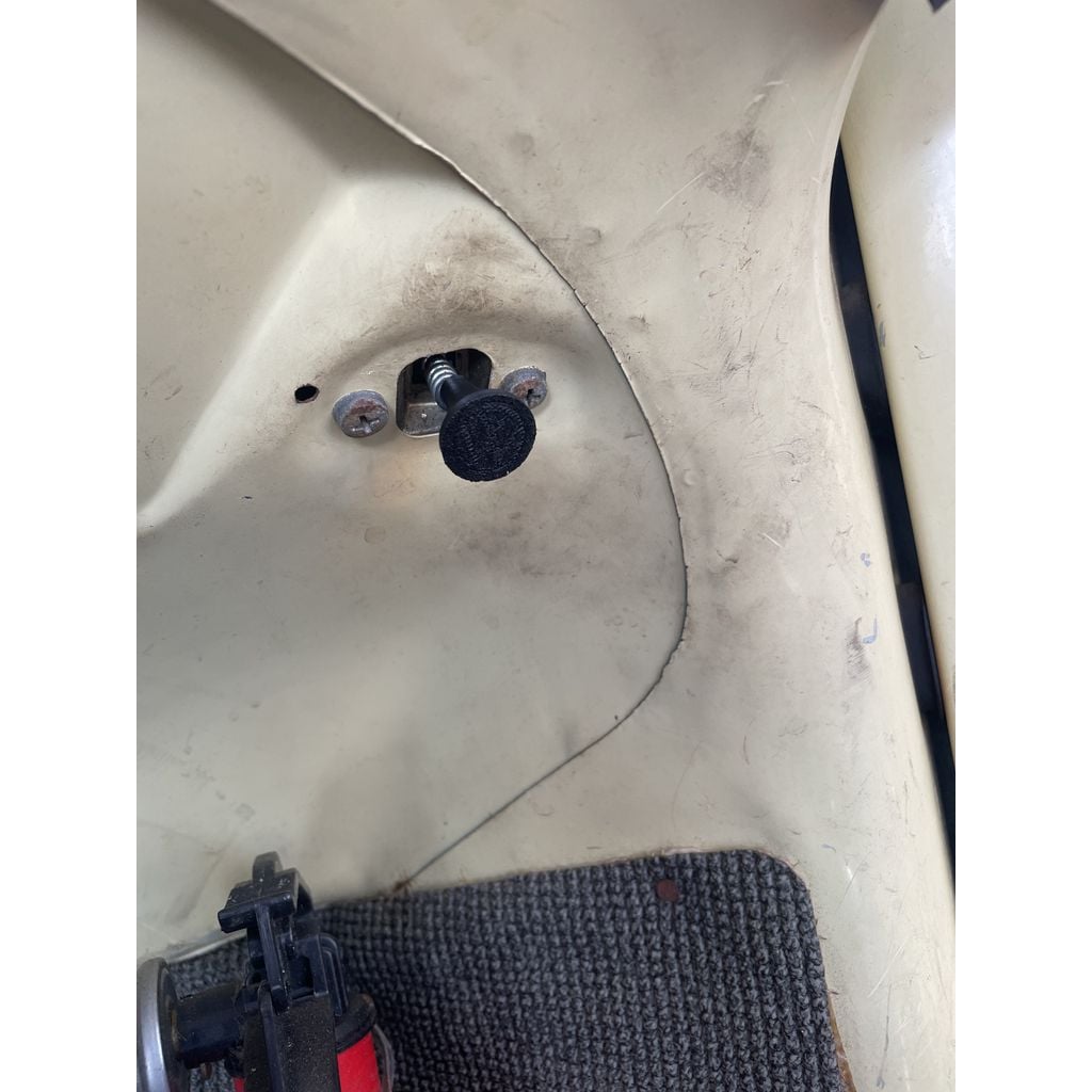 Fuel Door Pull Wire Pulley – 1971 Volkswagen Beetle
