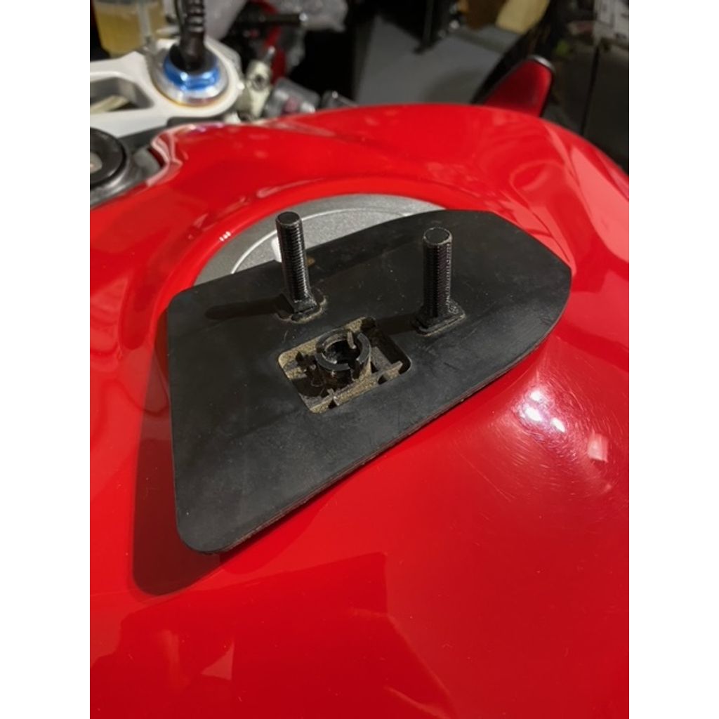 Rear Seat Belt Trim Clip – 1992-2002 Mazda Rx-7 FD3S