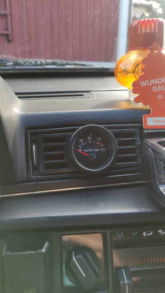 Gauge Pod – 1986 Volvo 740