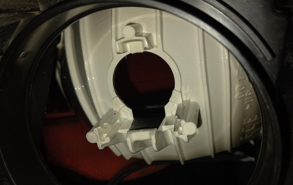 H7 Led Bulb Adapter – 2014-2018 Ford Focus MK3