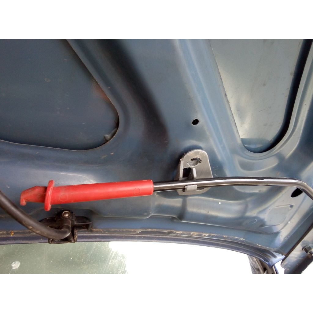 Hood Prop Retaining Clip – 2002-2010 Nissan Micra K12