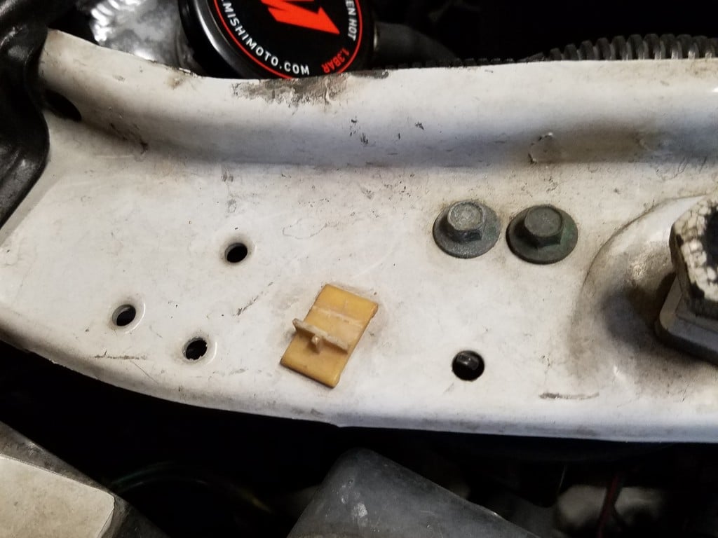 Hood Prop Retaining Clip – 1979-1993 Ford Mustang Fox Body