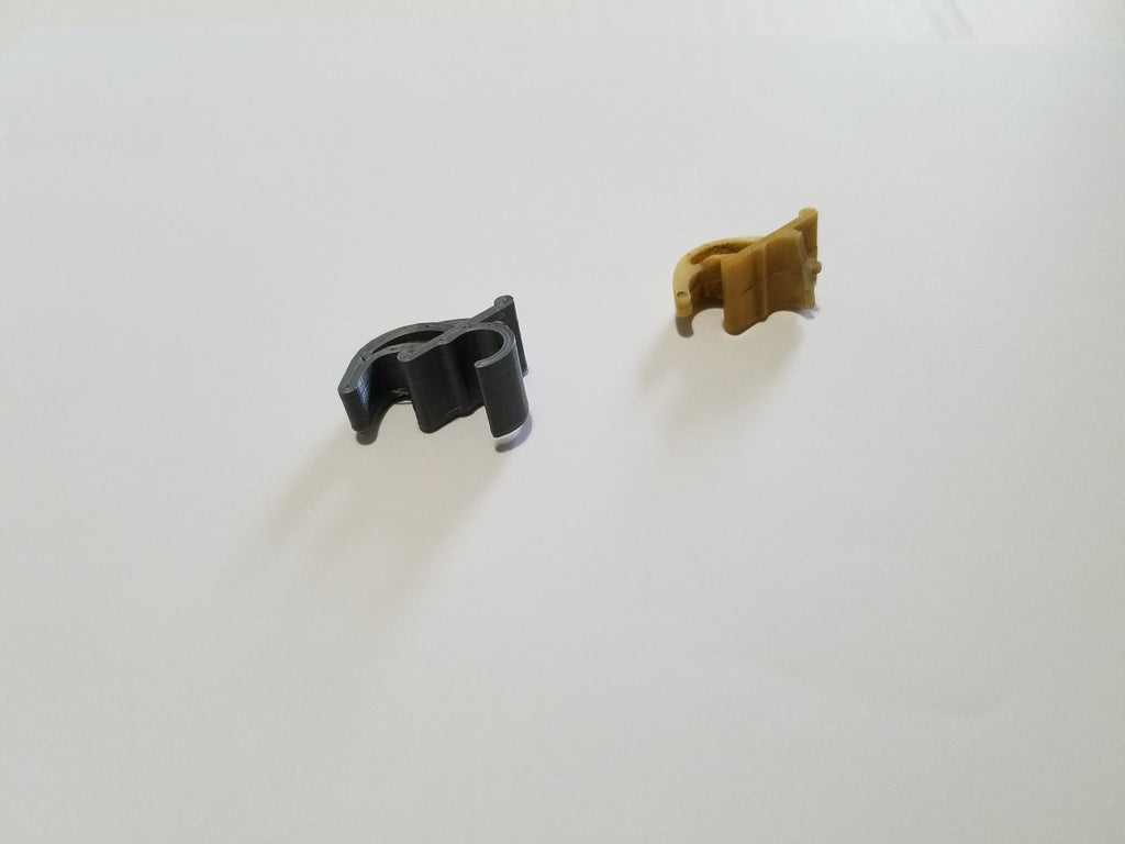 Hood Prop Retaining Clip – 1979-1993 Ford Mustang Fox Body