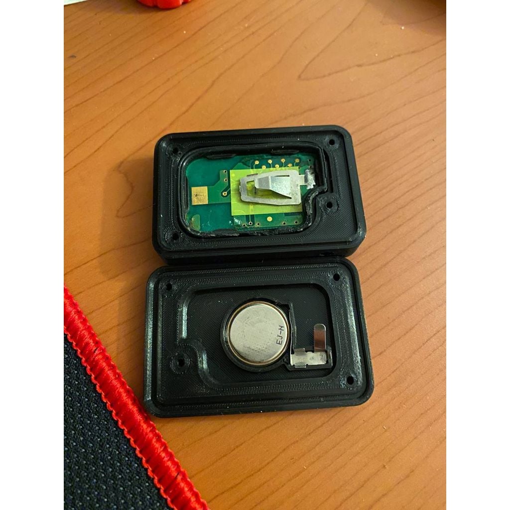 Key Fob Housing – 2002 Honda Odyssey (Absolute)