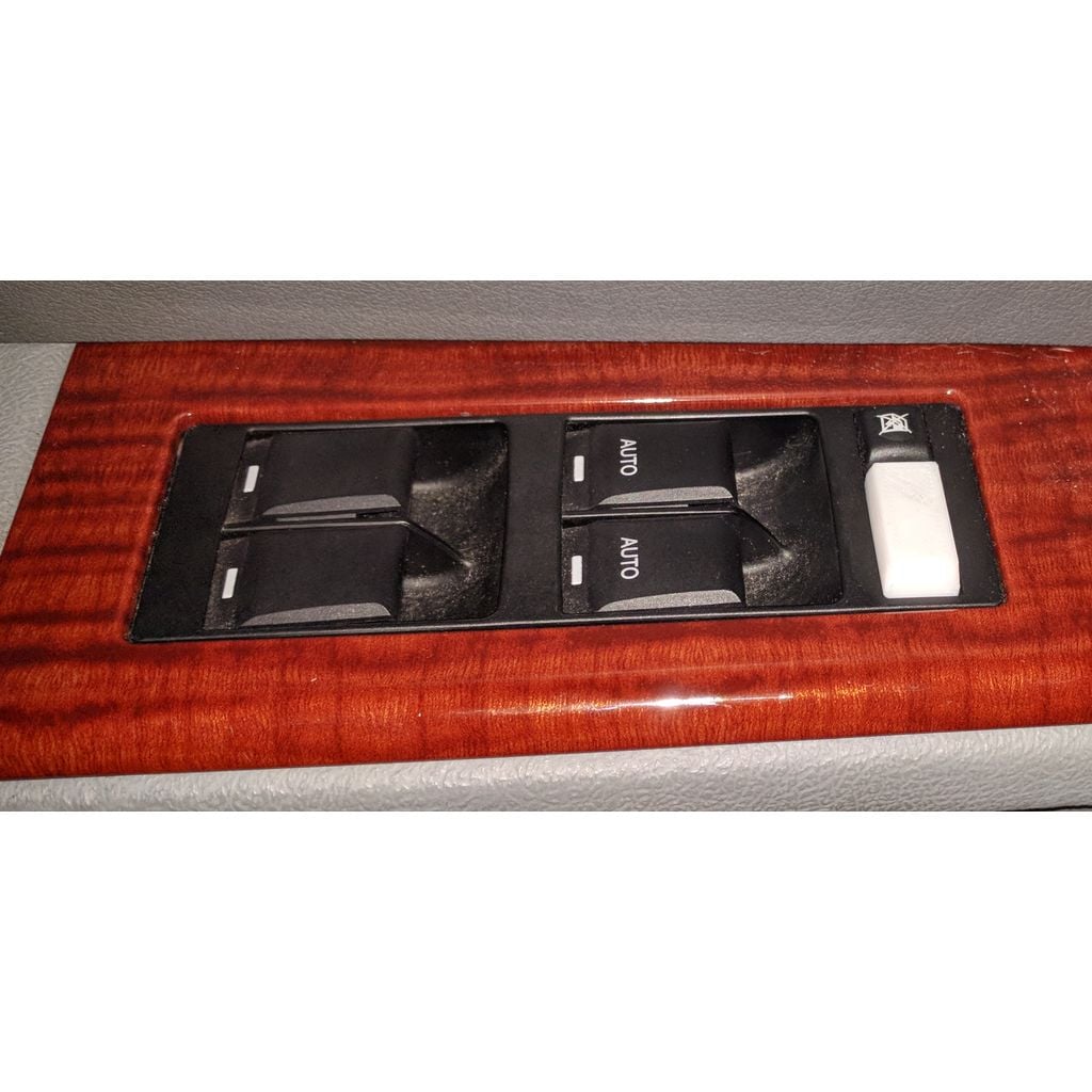 Lock/unlock Rocker Button – 2005-2010 Jeep Grand Cherokee WK