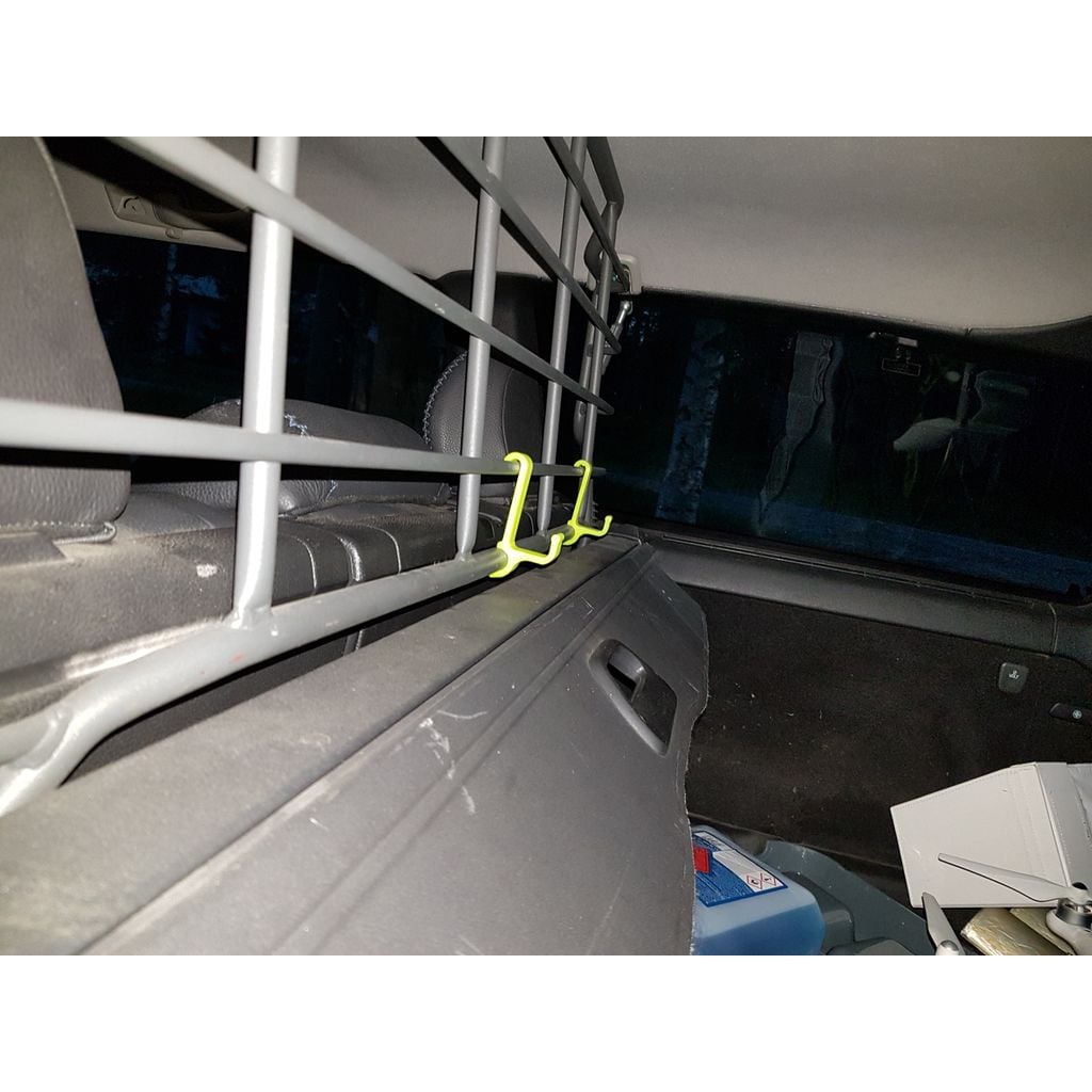 Luggage Hook – 2006 Volvo Xc70