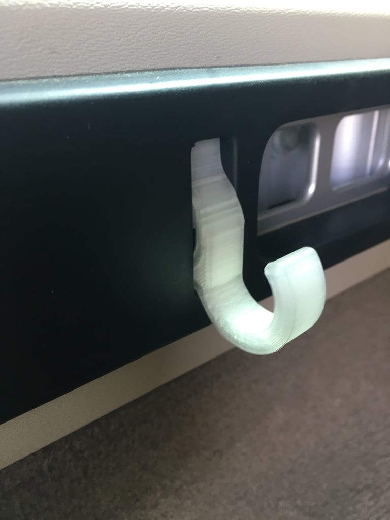 Luggage Hook – 2007 Volvo Xc70