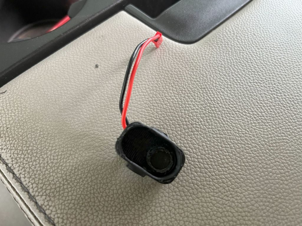 Microphone Adapter – 2009 Chevrolet Silverado