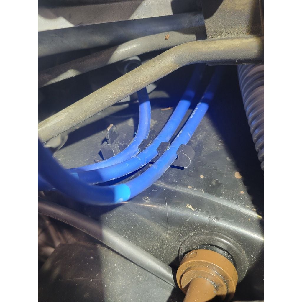 Montero Spark Plug Wire Holder – 1982-2021 Mitsubishi Pajero 2nd Gen