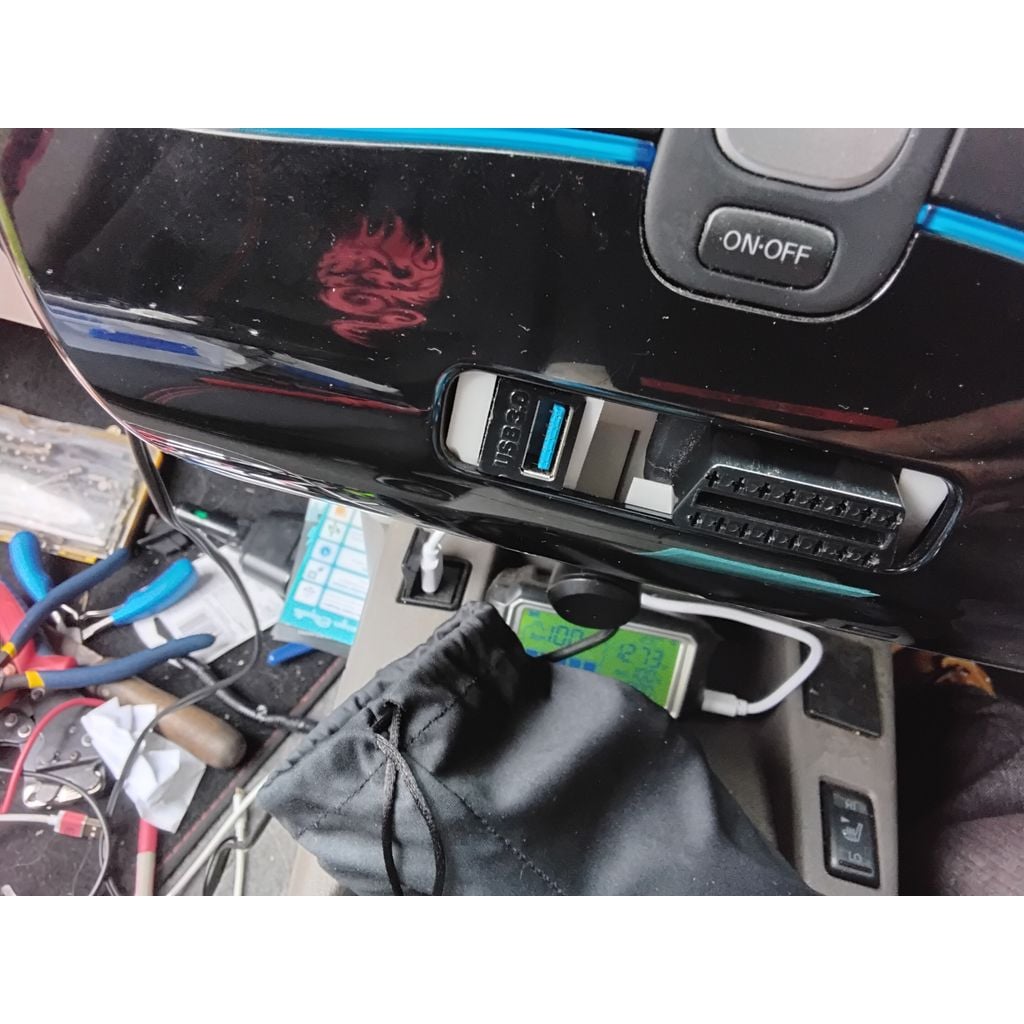 Obd2 Bracket / Usb Socket Holder – 2011-2017 Nissan Leaf gen1