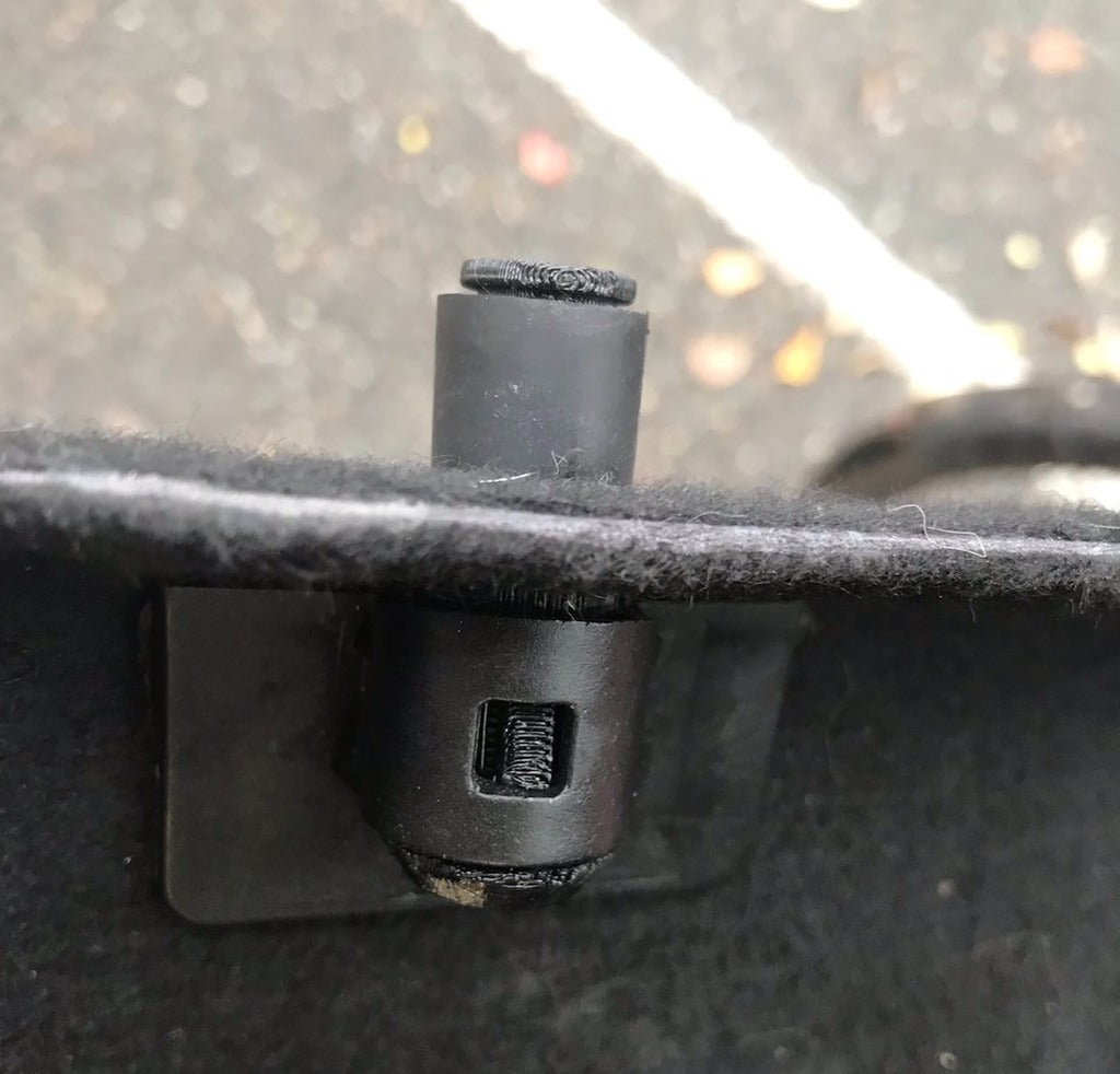 Parcel Shelf Peg – 2013 Mini Cooper S (S)