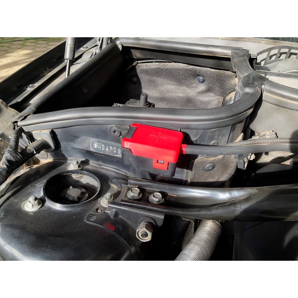 Positive Terminal Base Cover – 1998-2010 Bmw 3 Series / X3 E46 / E83