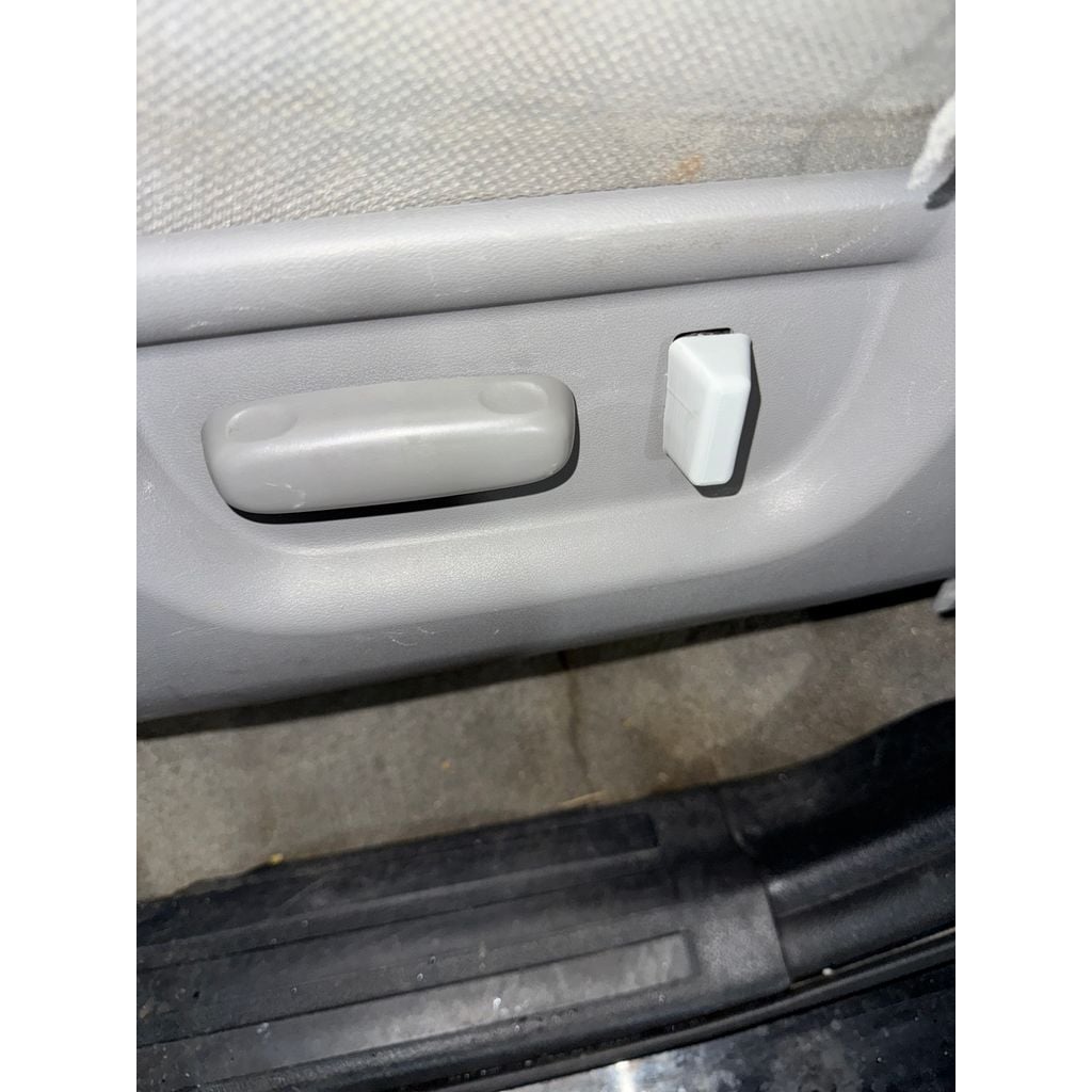 Power Seat Tilt Handle Knob – 2000-2026 Toyota Tundra/sequoia