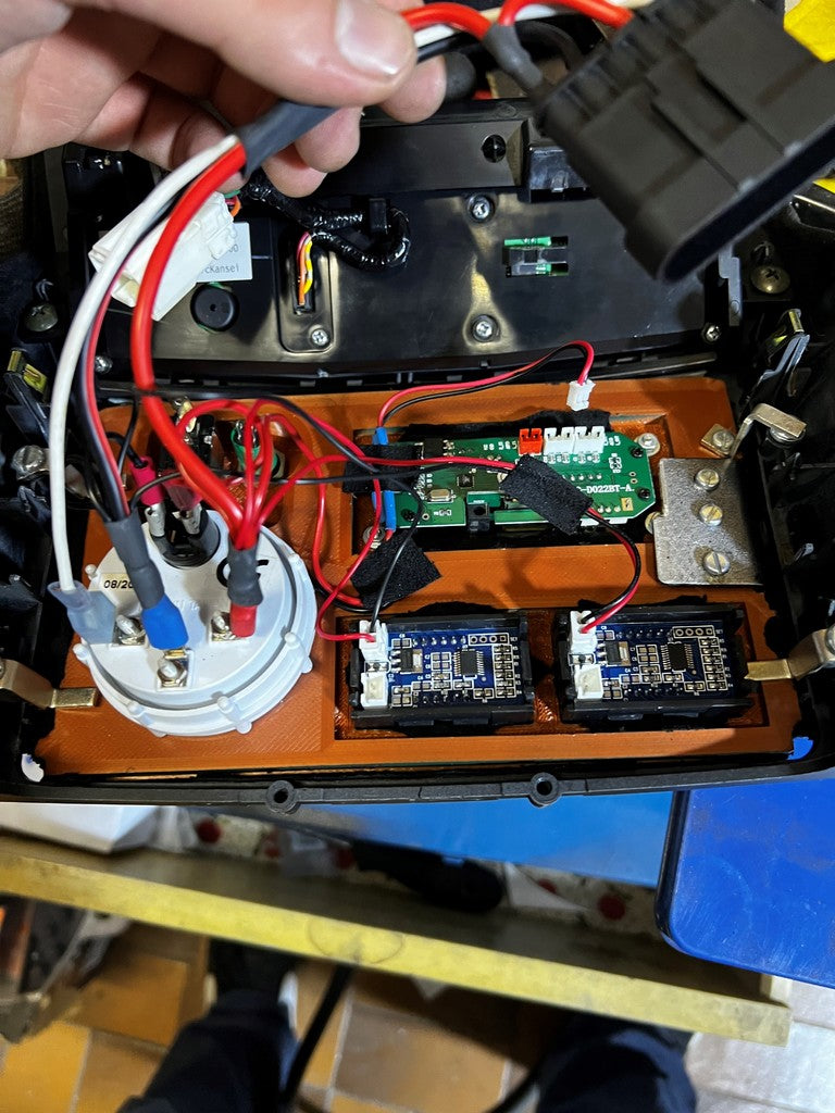 Radio Bezel – 2005 Nissan 350z