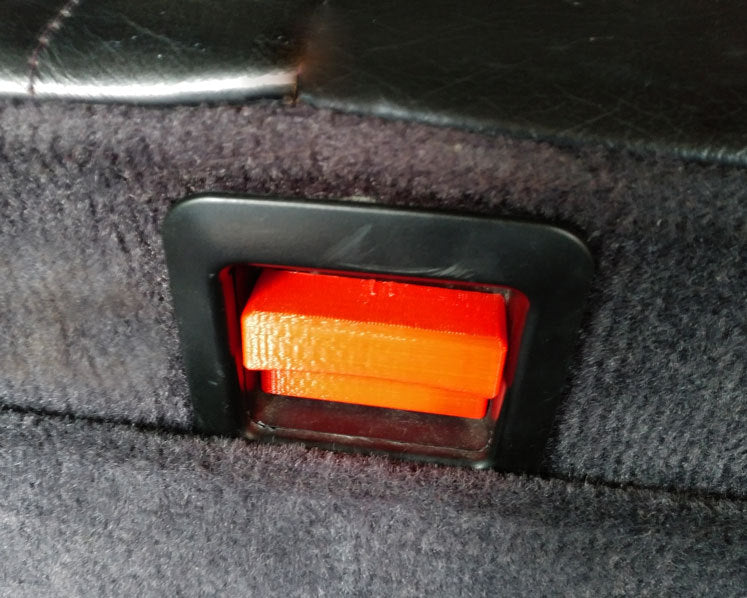 Rear Seat Release Handle – 1990 Volvo 240