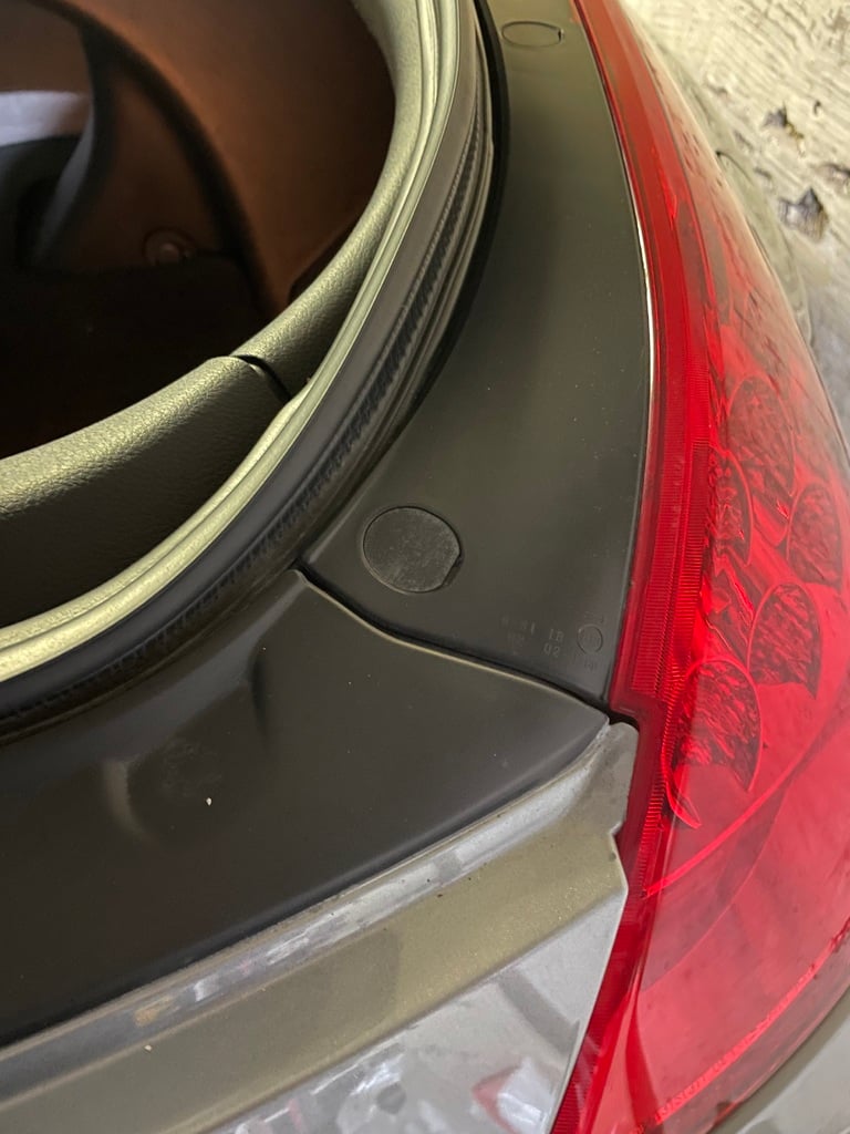 Rear Tail Light Mounting Bolt Finishing Cap – 2005 Nissan 350z