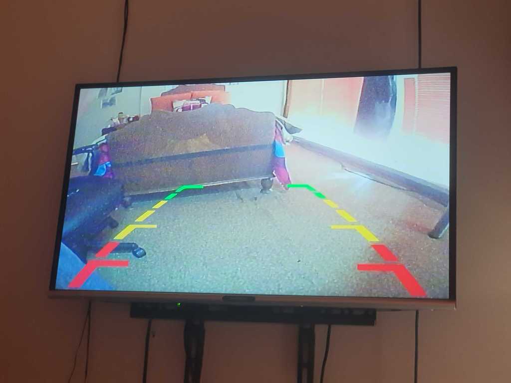 Reverse Camera Adapter – 2007 Volvo V70