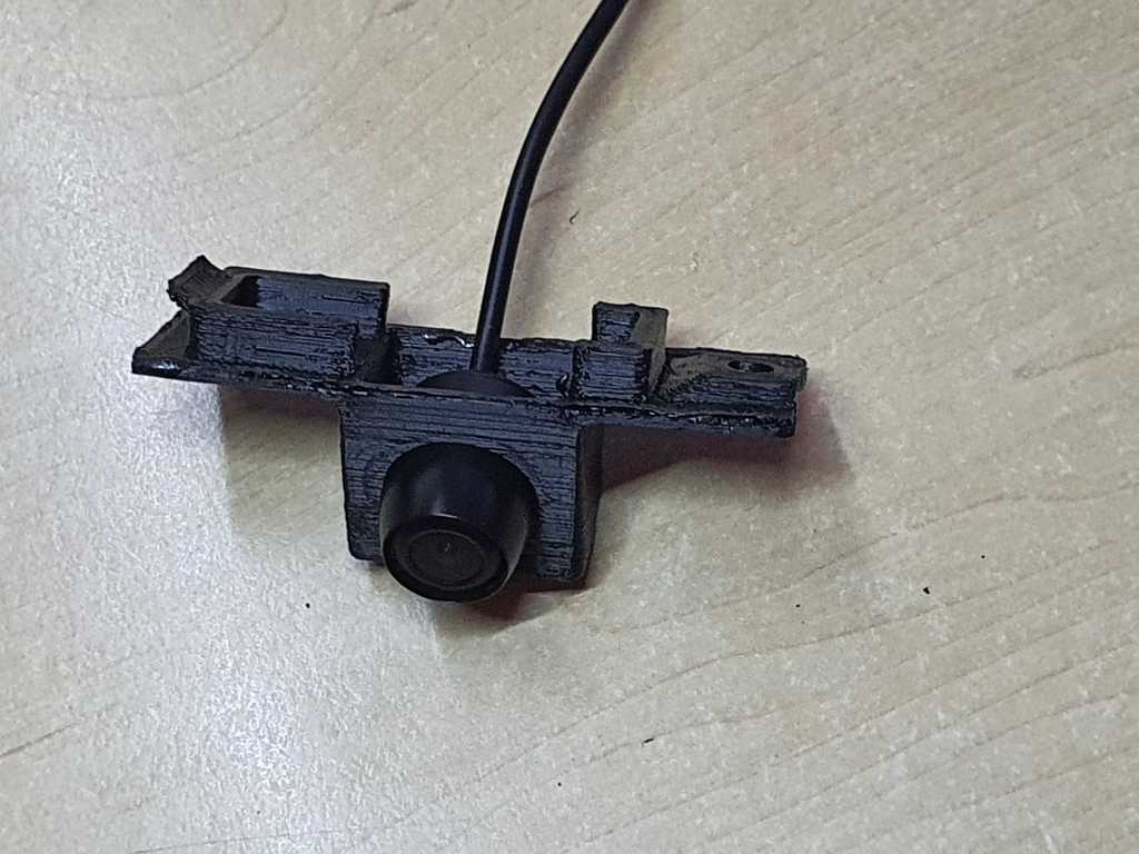 Reverse Camera Adapter – 2007 Volvo V70