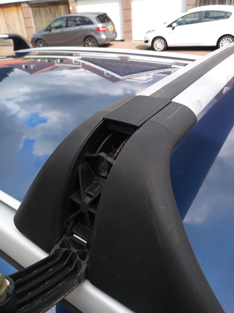 Roof Rail C-track Screw Cover – 2007 Ford Focus MK2 (Fase 1)