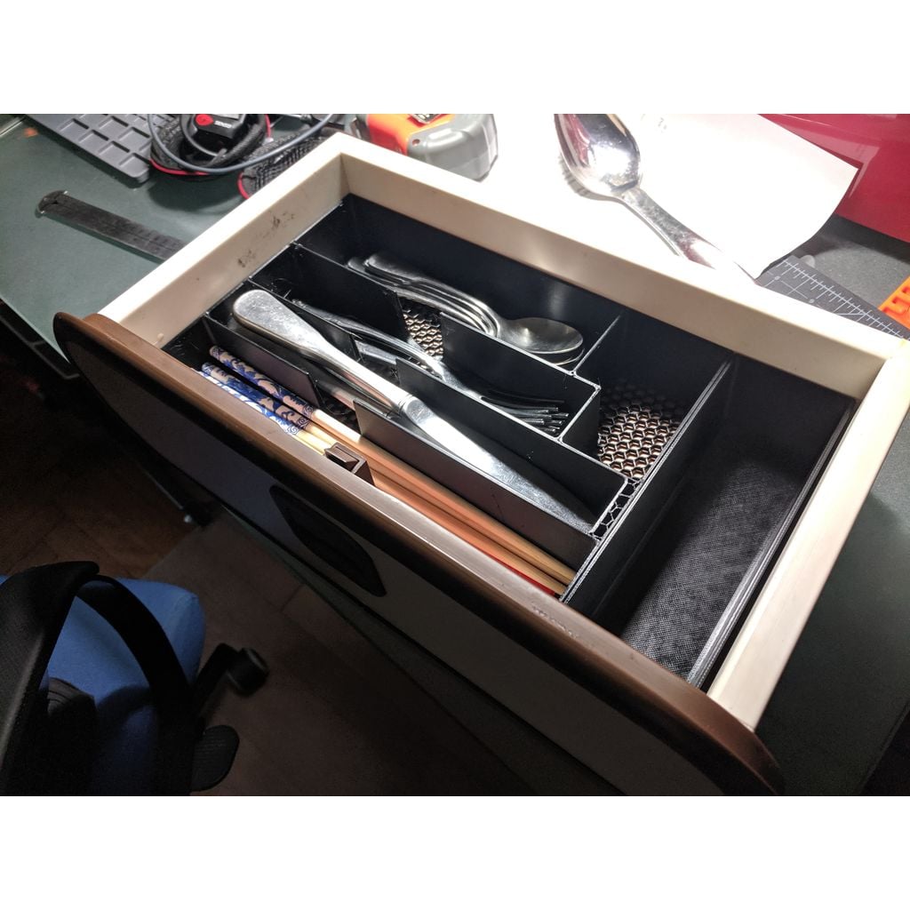 Silverware Tray Organizer – 1982 Volkswagen Vanagon (Westfalia)