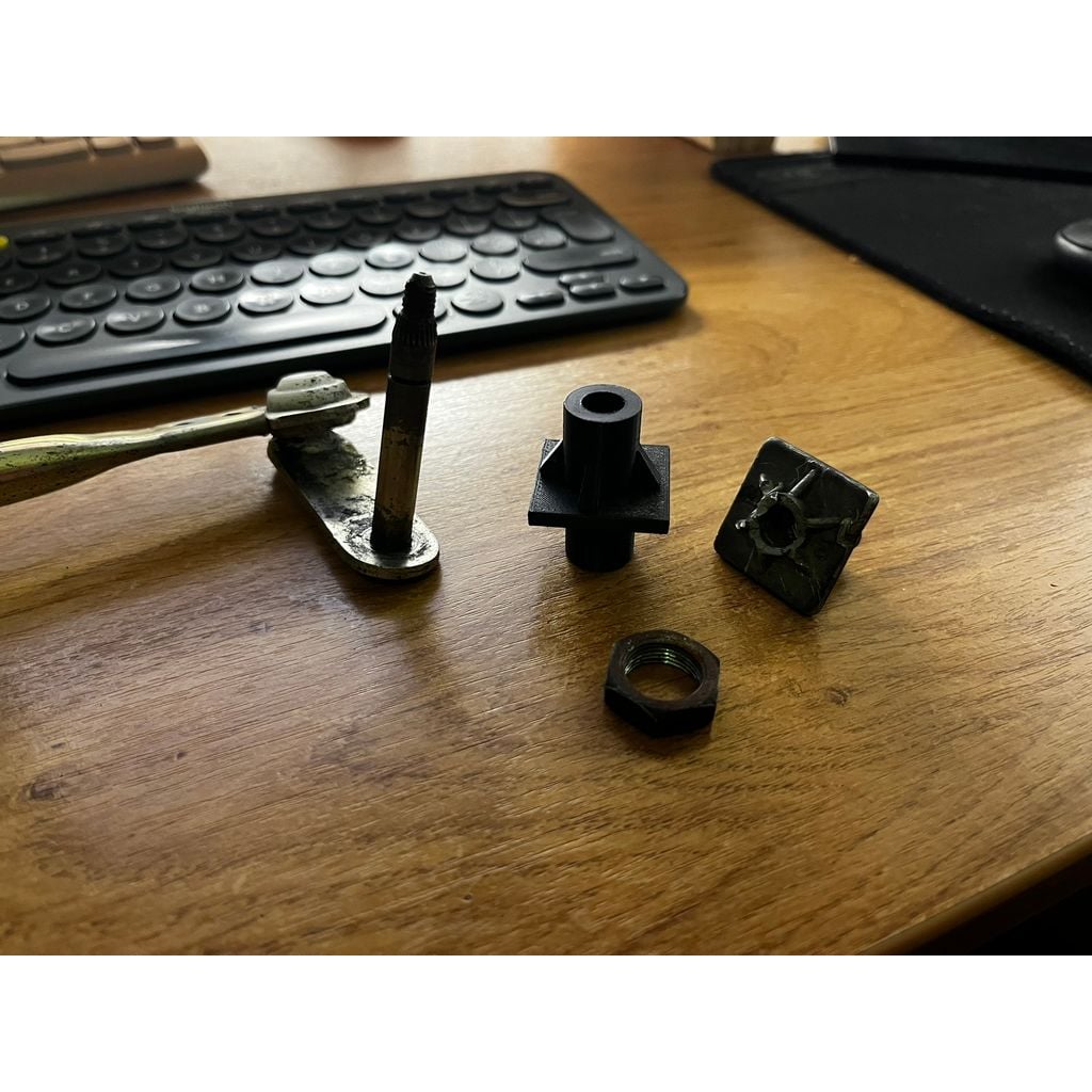 Sj 410 413 Wiper Mechanism Spindle Mount – 1985-1995 Suzuki Samurai (SJ)