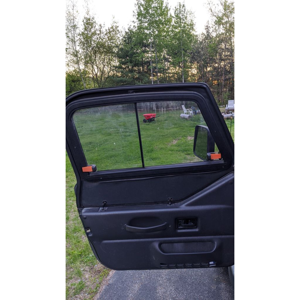 Soft Door Window Latch – 1997-2001 Jeep Wrangler TJ (Soft Door)