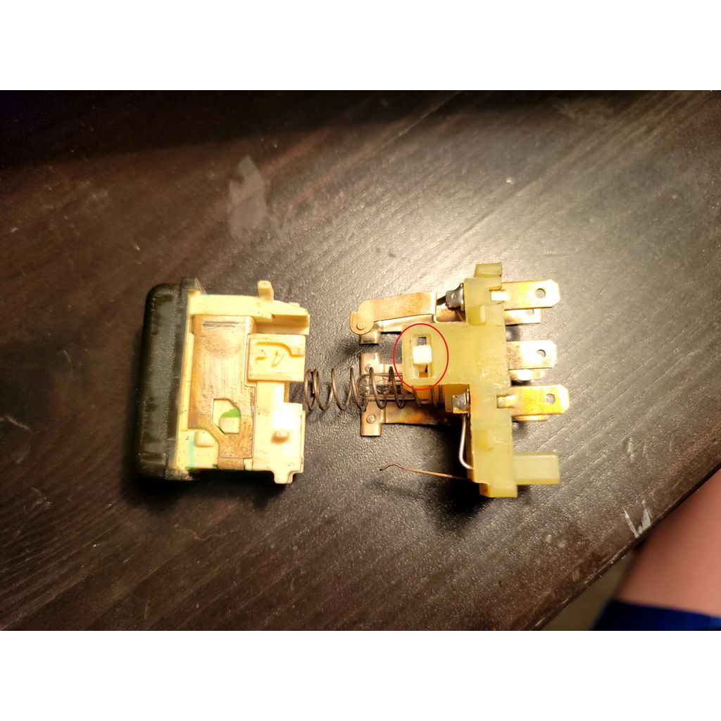 Switch Toggle Pin – 1982-1994 Bmw 3 Series E30