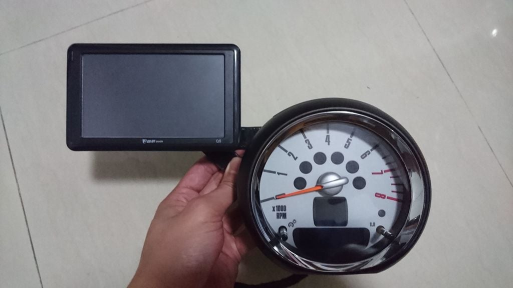 Tachometer Mount – 2006 Mini R56