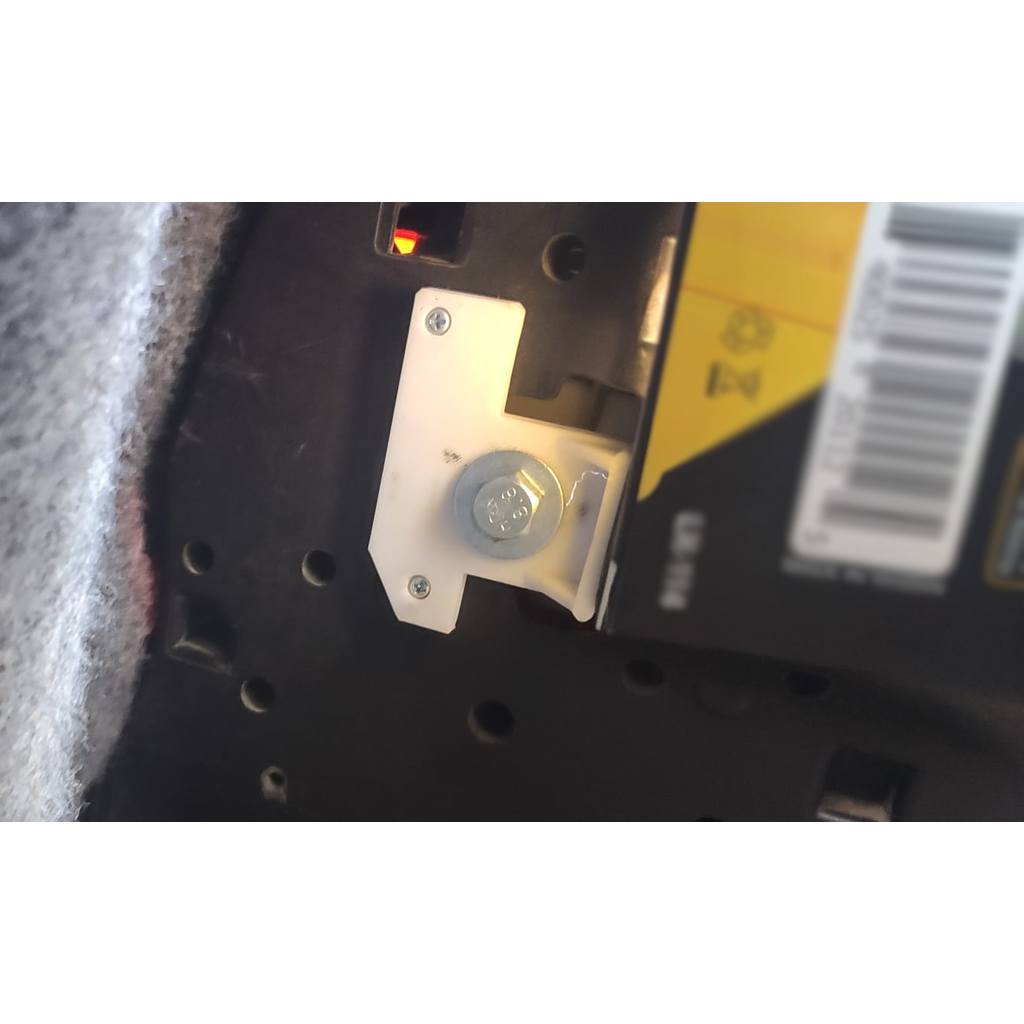 Tail Light Bulb Holder Broken Tab Fix – 1999 Bmw 3 Series E46