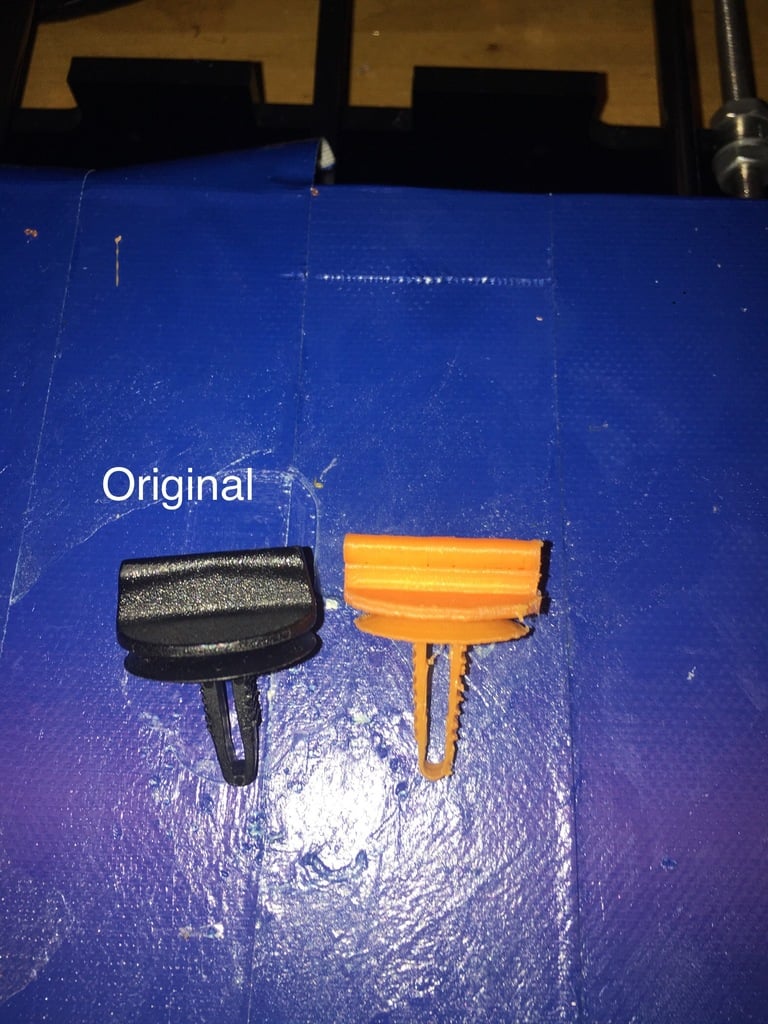Tail Light Cover Clip – 2008 Ford Focus (Sedan)