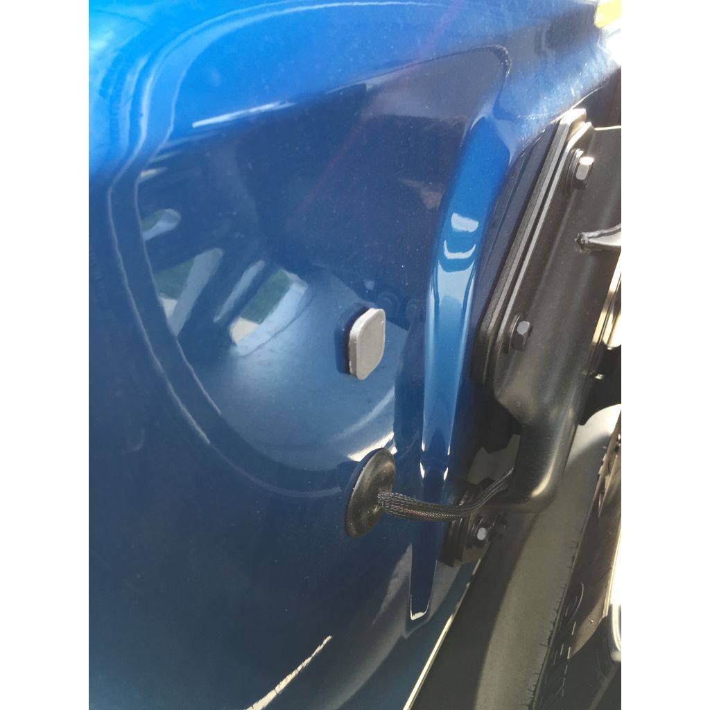 Tailgate Plug – 2016 Jeep Wrangler JK