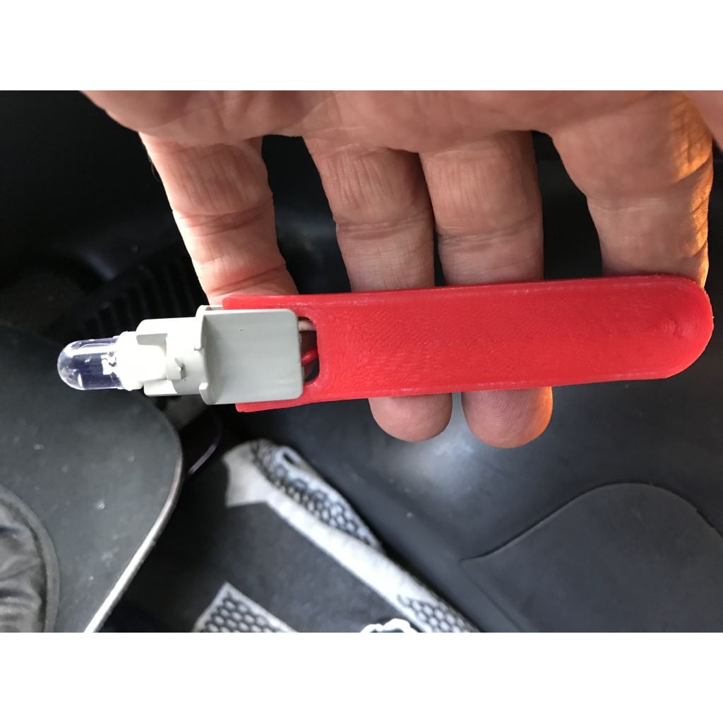 Taillight Spanner – 2007 Toyota Yaris