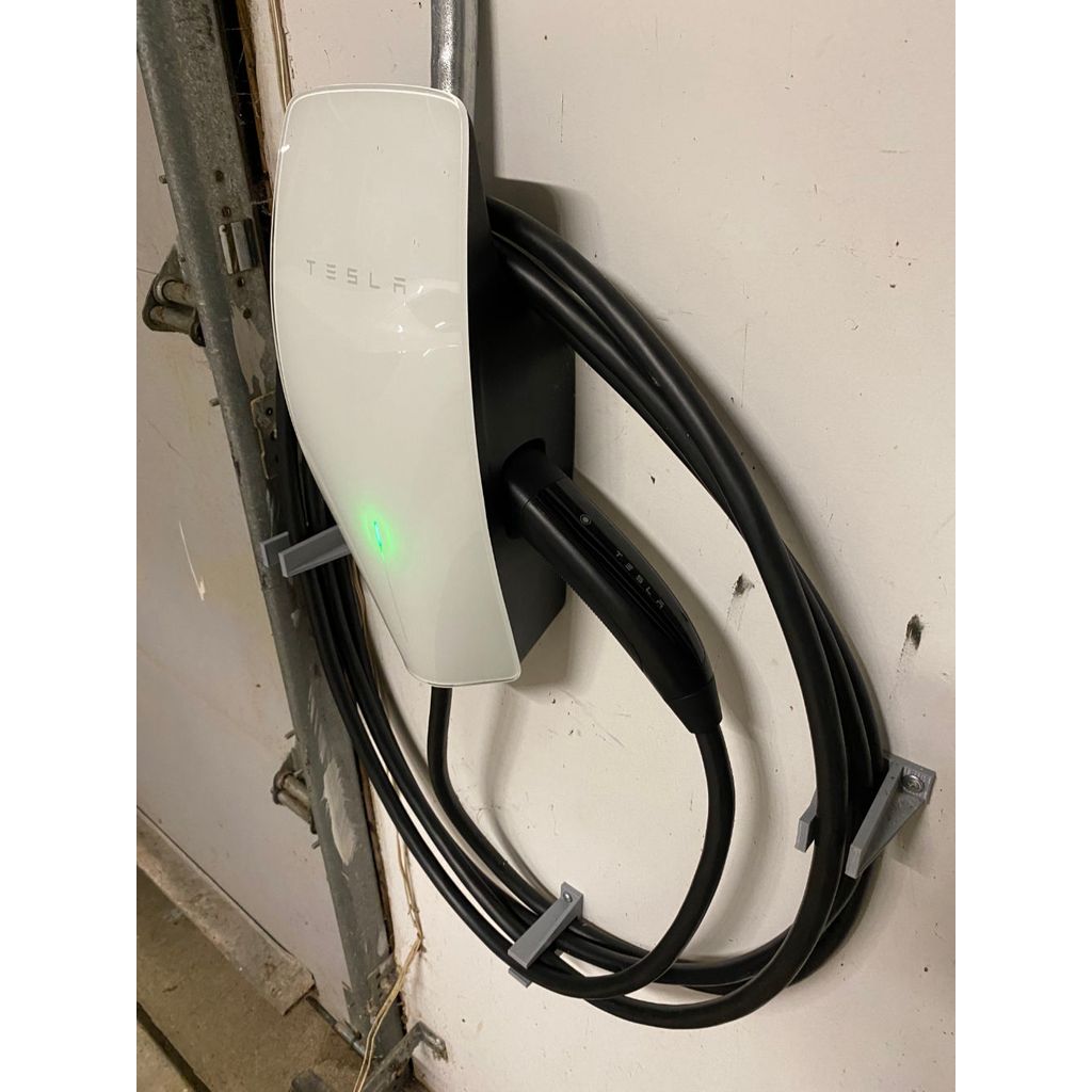 Tesla Cord Holder – 1966 Dodge Charger