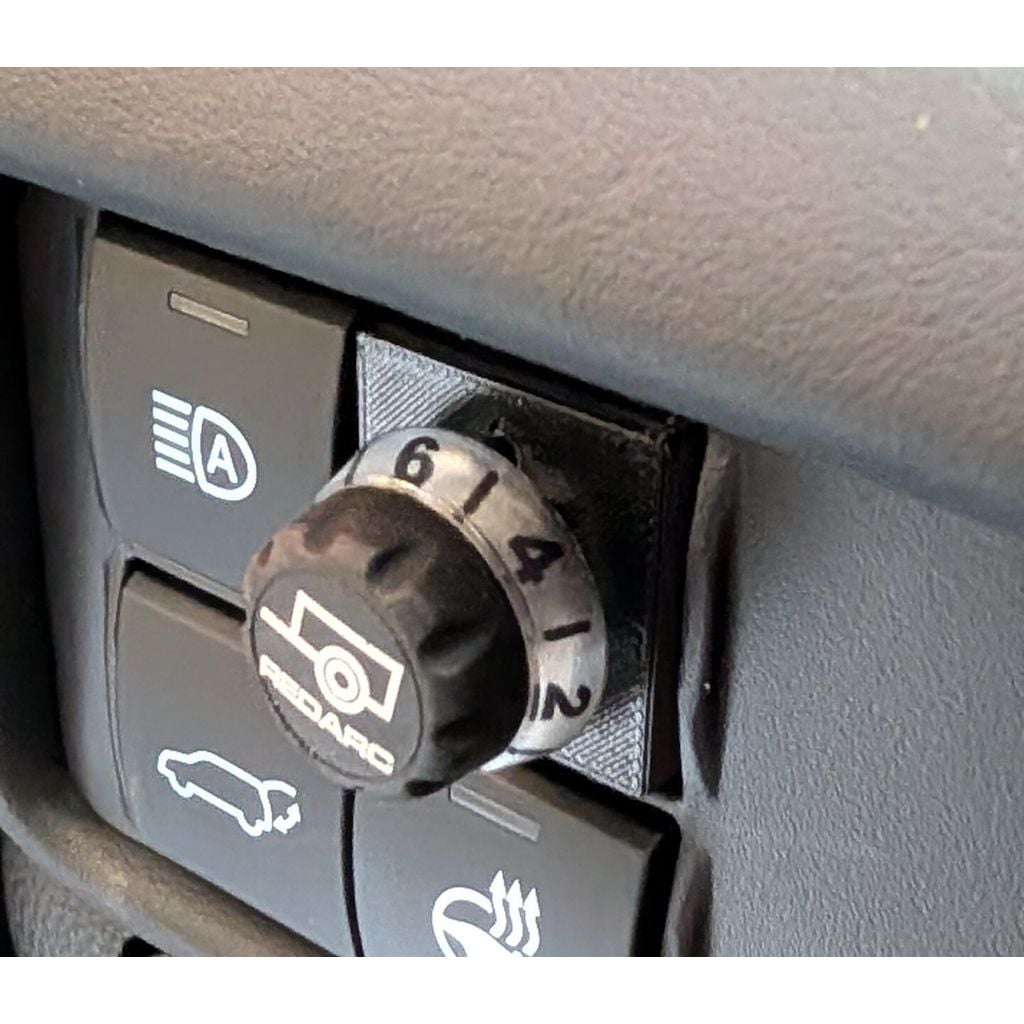 Tow-pro Liberty 22mm Switch Plate / Switch Insert Panel – 2002-2012 Toyota Liberty