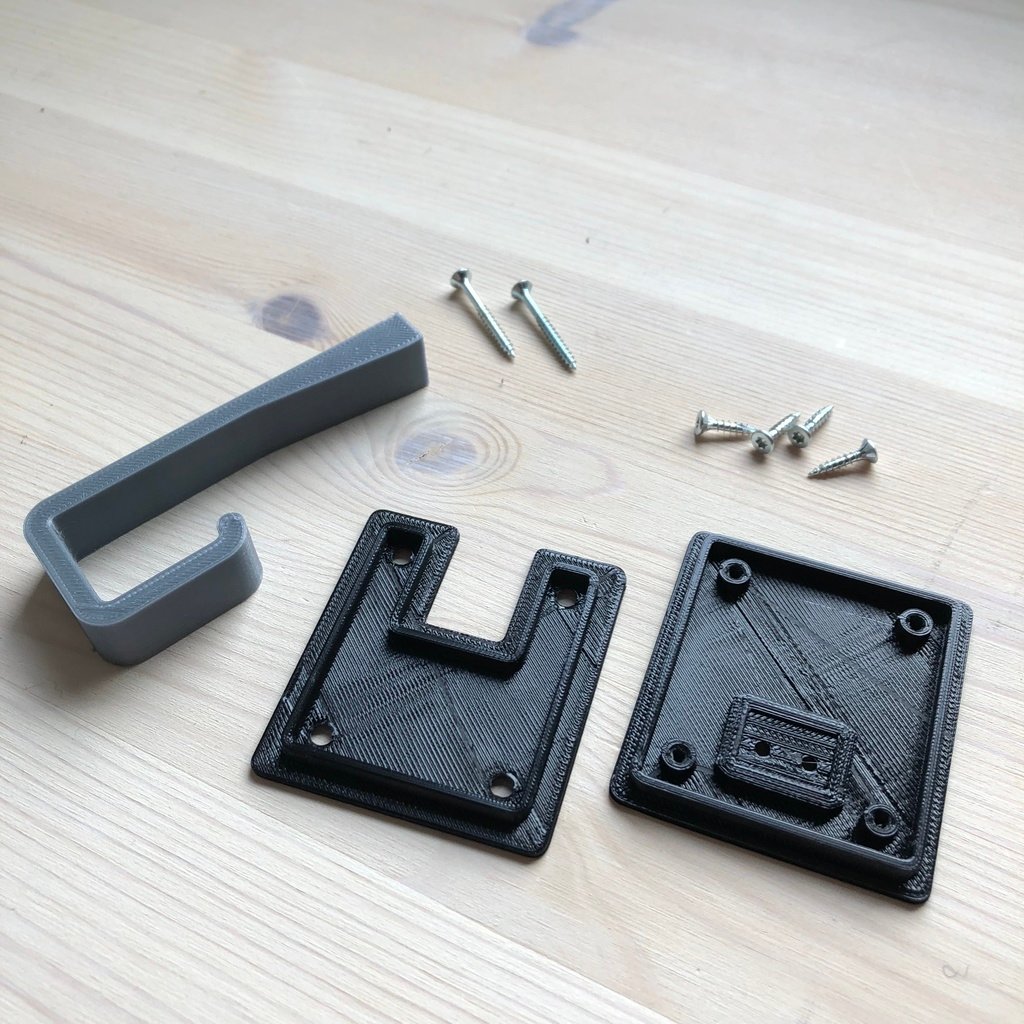 Trunk Hook – 2013 Volvo V40