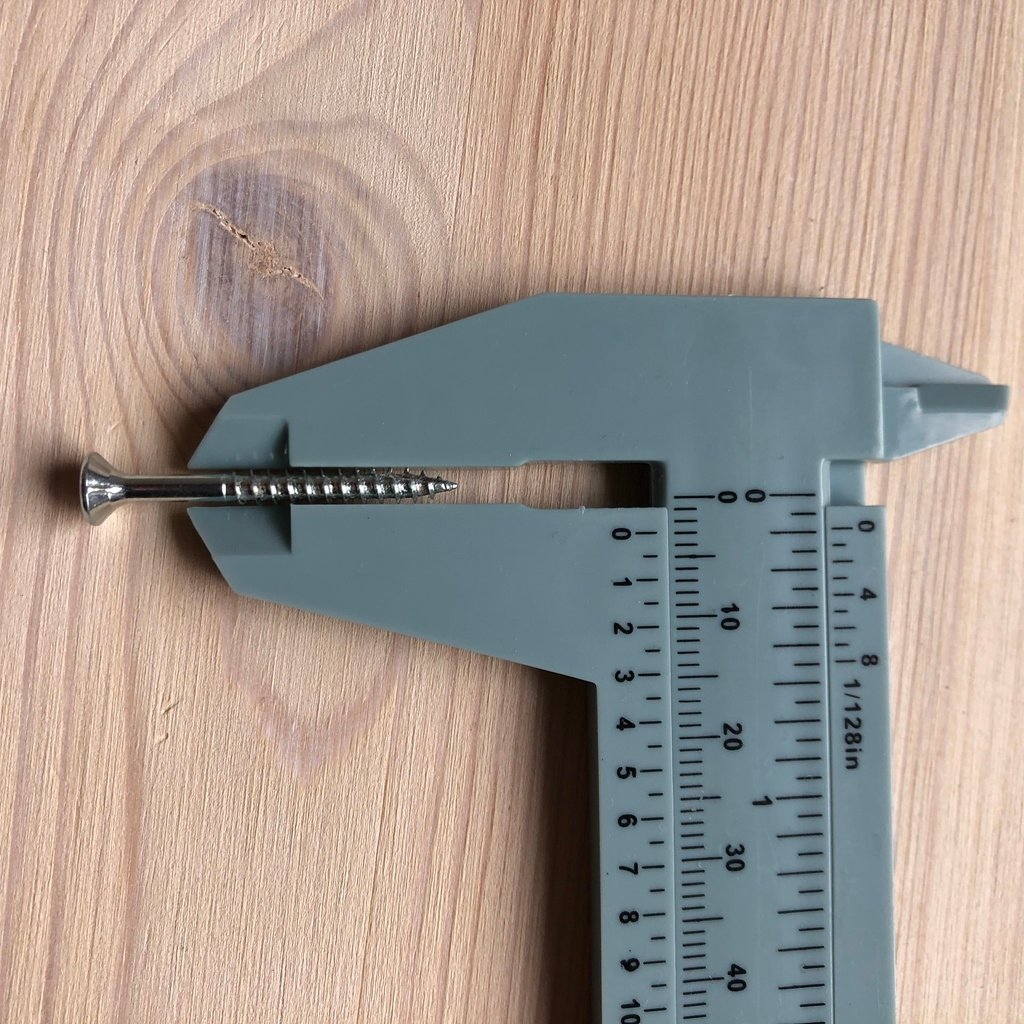 Trunk Hook – 2013 Volvo V40