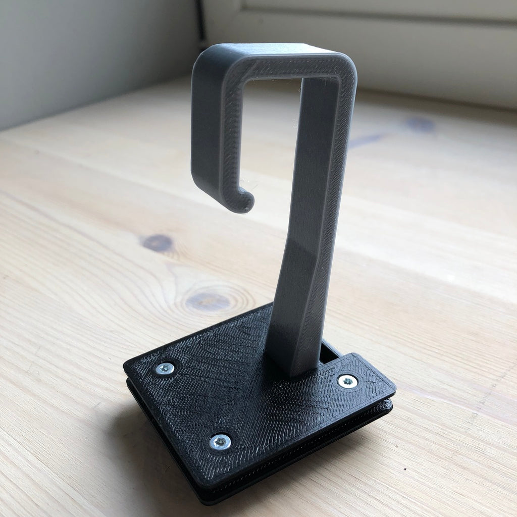 Trunk Hook – 2013 Volvo V40