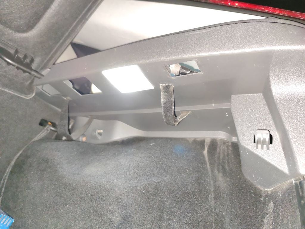 Trunk Light Cover – 2005 Ford Focus MK2 (Hatchback)