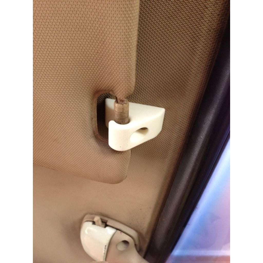 Visor Clip – 1983 Toyota Pickup