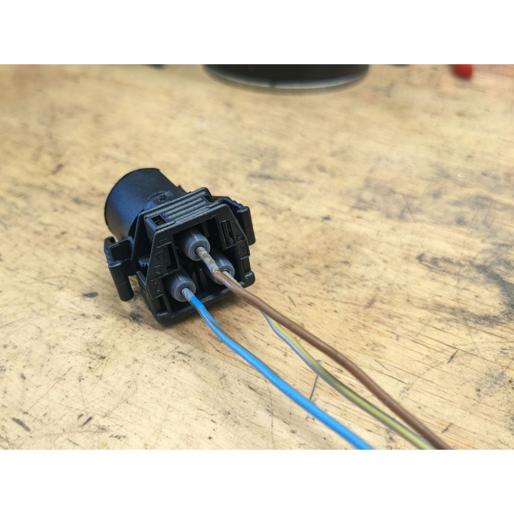 Watertight Connector Terminal Shell – 1982-2006 Bmw 3 Series E30, E36, E46
