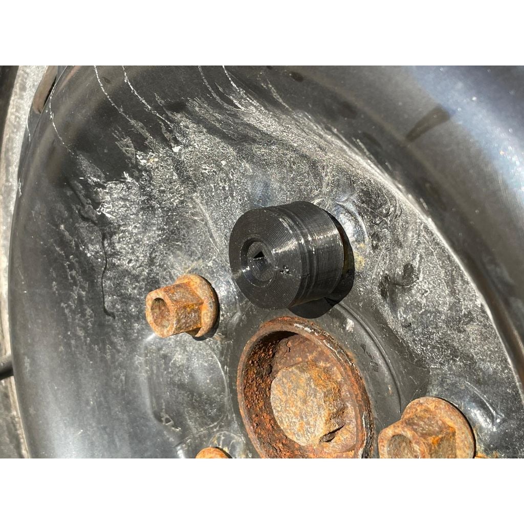 Wheel Lug Bolt Cap – 2017 Volkswagen Passat