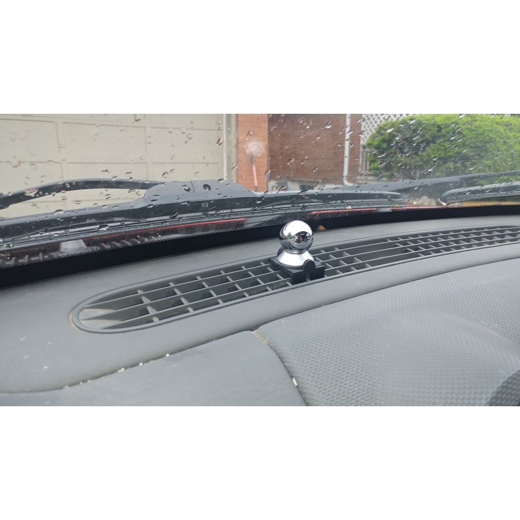 Windshield Defrost Vent Clip – 2002-2007 Jeep Liberty KJ